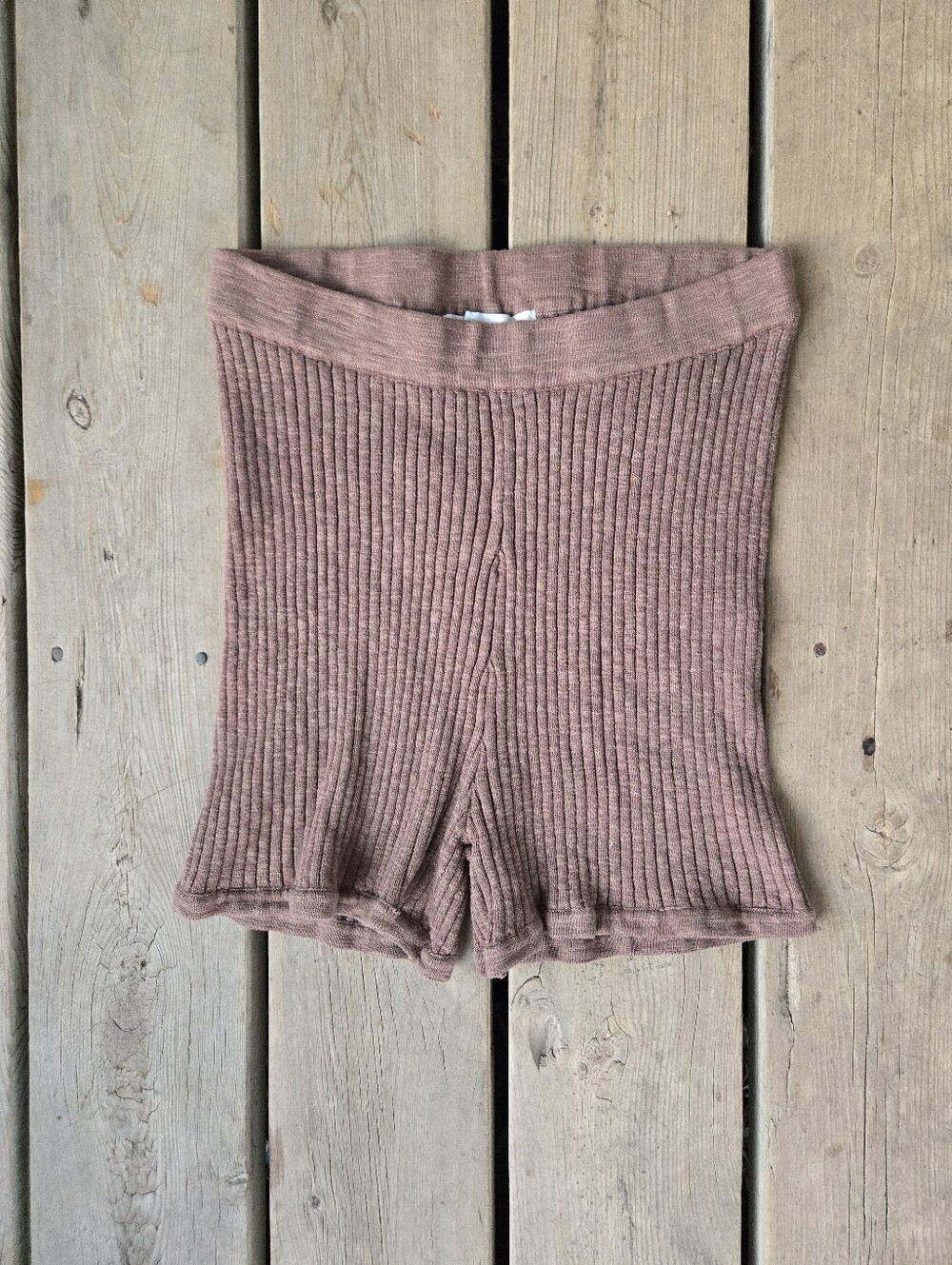 Free People Beach soft & stretchy knit shorts size medium in great condition